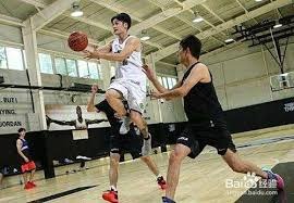 忠诚！每体：拉菲尼亚目前没经纪人，拒绝所有离开巴萨的谈判