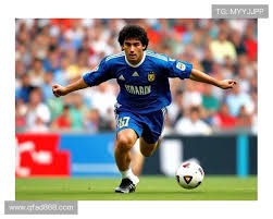 羽毛球全英赛石宇奇轻松过首关